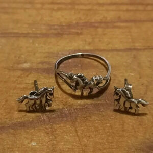 Sterling  unicorn set